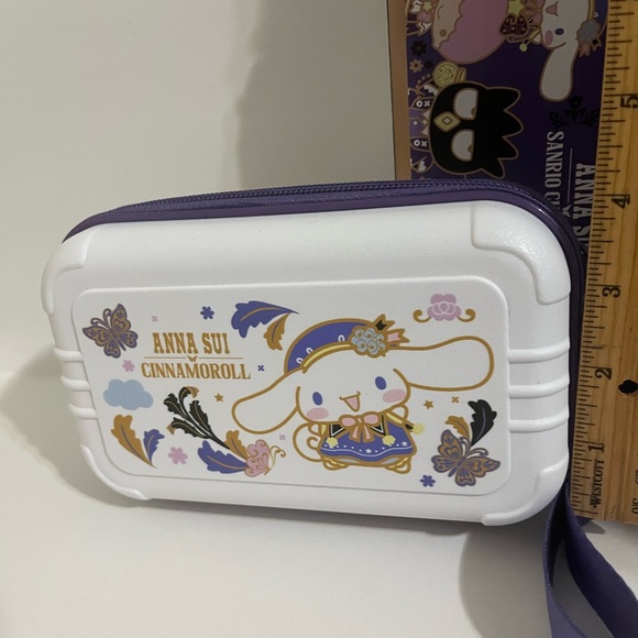 2023 Anna Sui x Sanrio 7 Eleven Cinnamoroll Crossbody Case with Strap - Picture 11 of 13